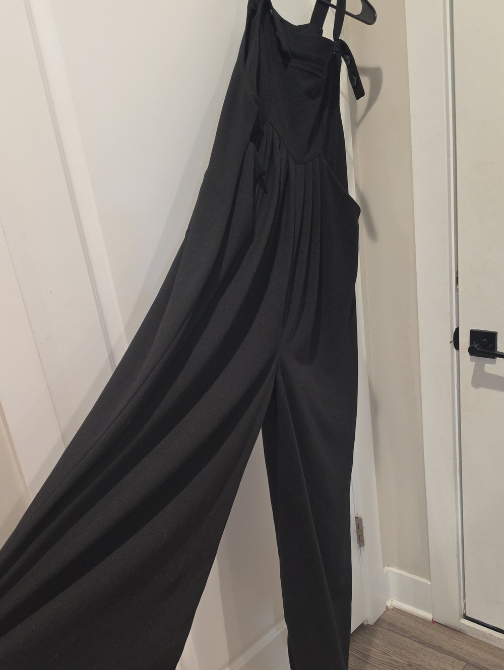 HALARA Black Wide-Leg Tie-Strap Jumpsuit Romper